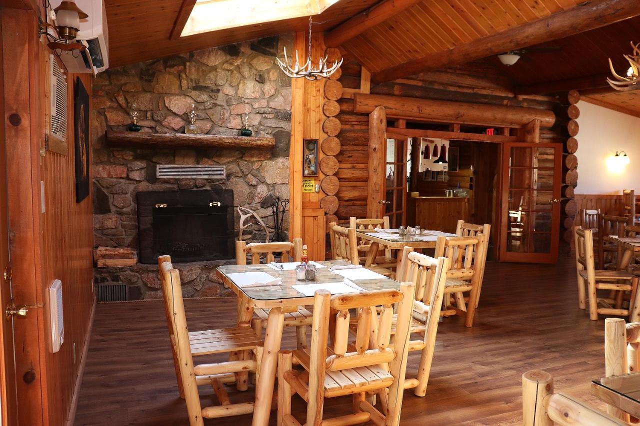 Yellowstone Valley Inn Wapiti Bagian luar foto